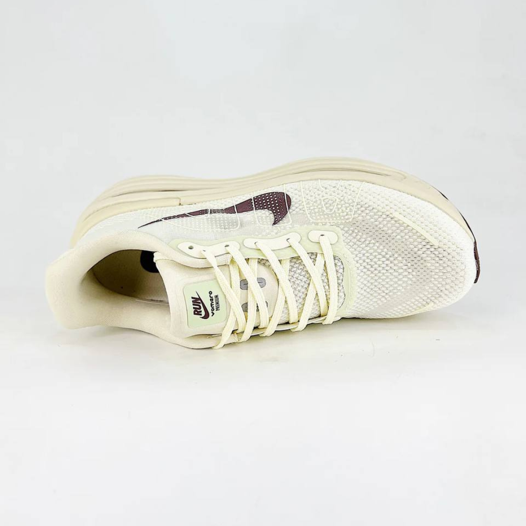 Nike Vomero Premium™ – Sable du désert avec Brun terre