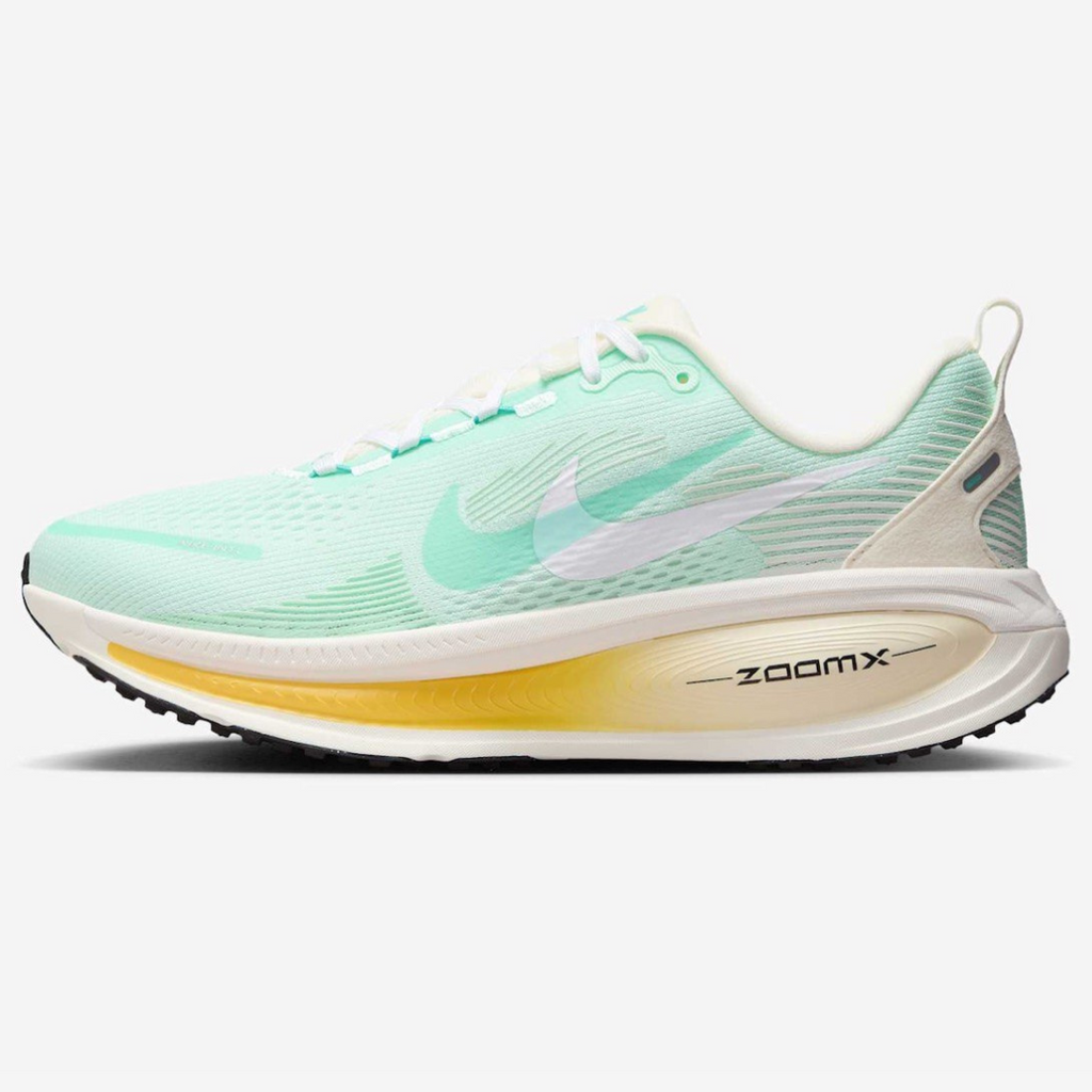 Nike Vomero 18™ – Flash Aqua avec Desert Sand