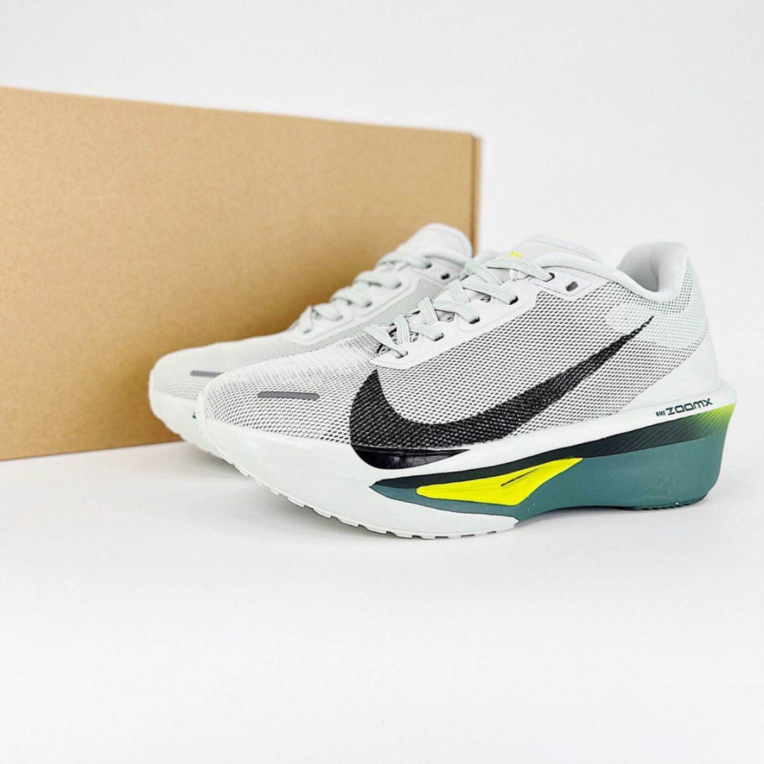 Nike Air Zoom Fly 6™ – Blanc Lumineux avec Vert Flash