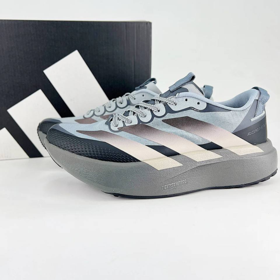 Adidas Adizero EVO SL ATR™ – Gris et blanc cassé