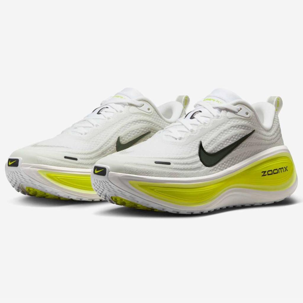 Nike Vomero Plus™ – White Glow et Green Strike