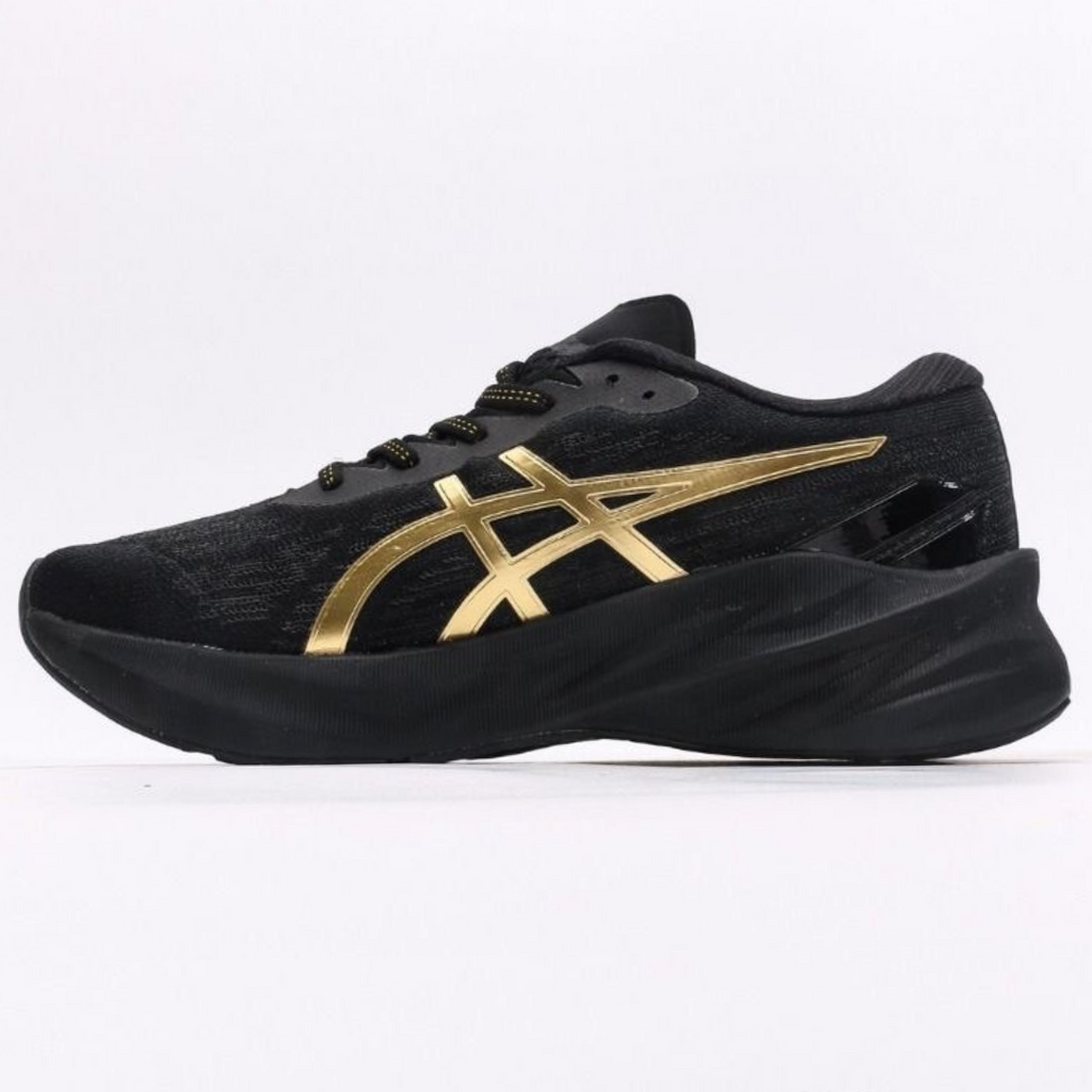 Asics Novablast 3™ – Noir/Doré