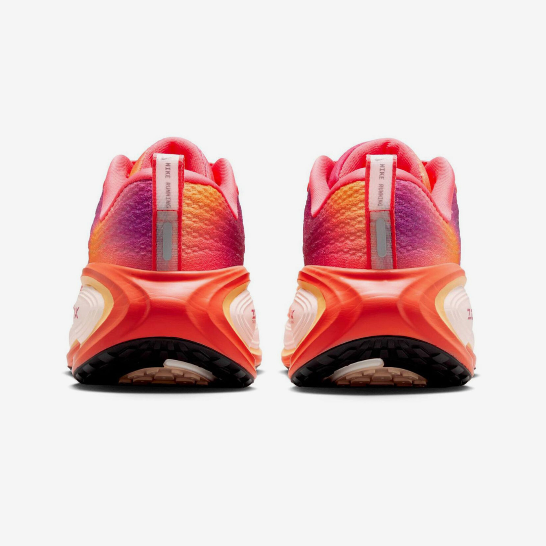 Nike Vomero Plus SE™ – Édition Coucher de soleil