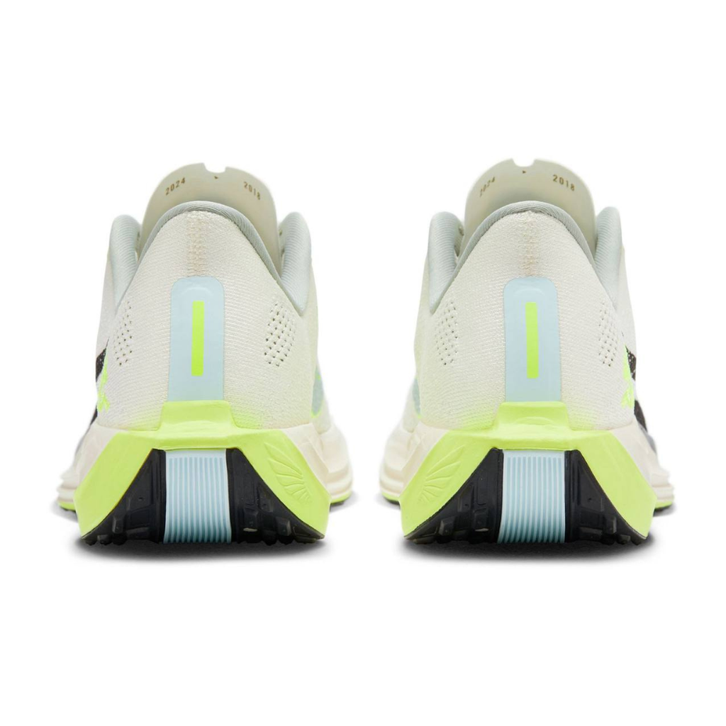 Nike Air Zoom Pegasus Plus™ – Ivoire Clair/Volt