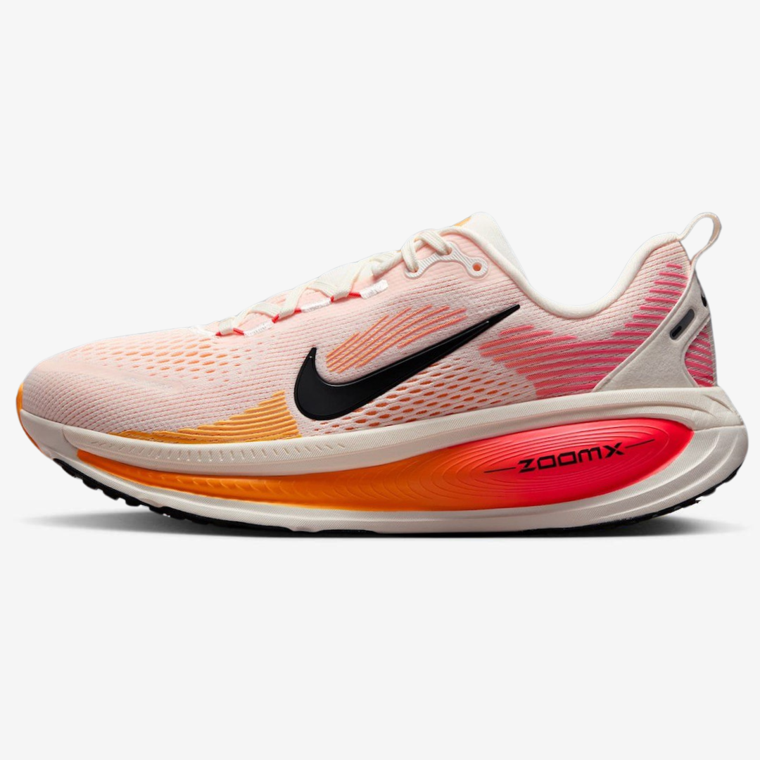 Nike Vomero 18™ – Blanc Lumineux/Orange Couchant