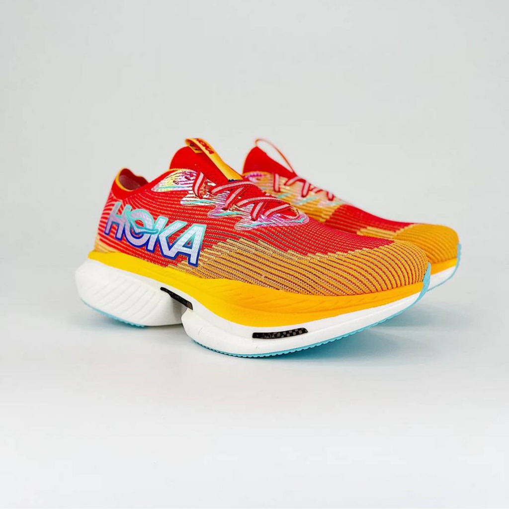 Hoka Cielo X1 Unisexe™ – Cerise Vibrante avec Éclat Solaire Radieux
