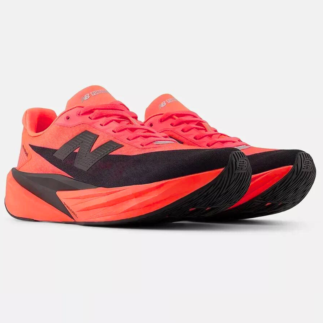New Balance FuelCell Rebel V5™ – Rouge vif et noir