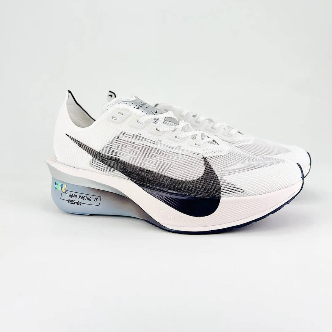 Nike ZoomX Vaporfly 4™ – White Mist/Gris acier