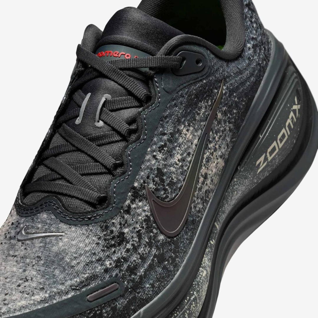 Nike Vomero Plus™ – Avoine Sable c/ Anthracite Fumée
