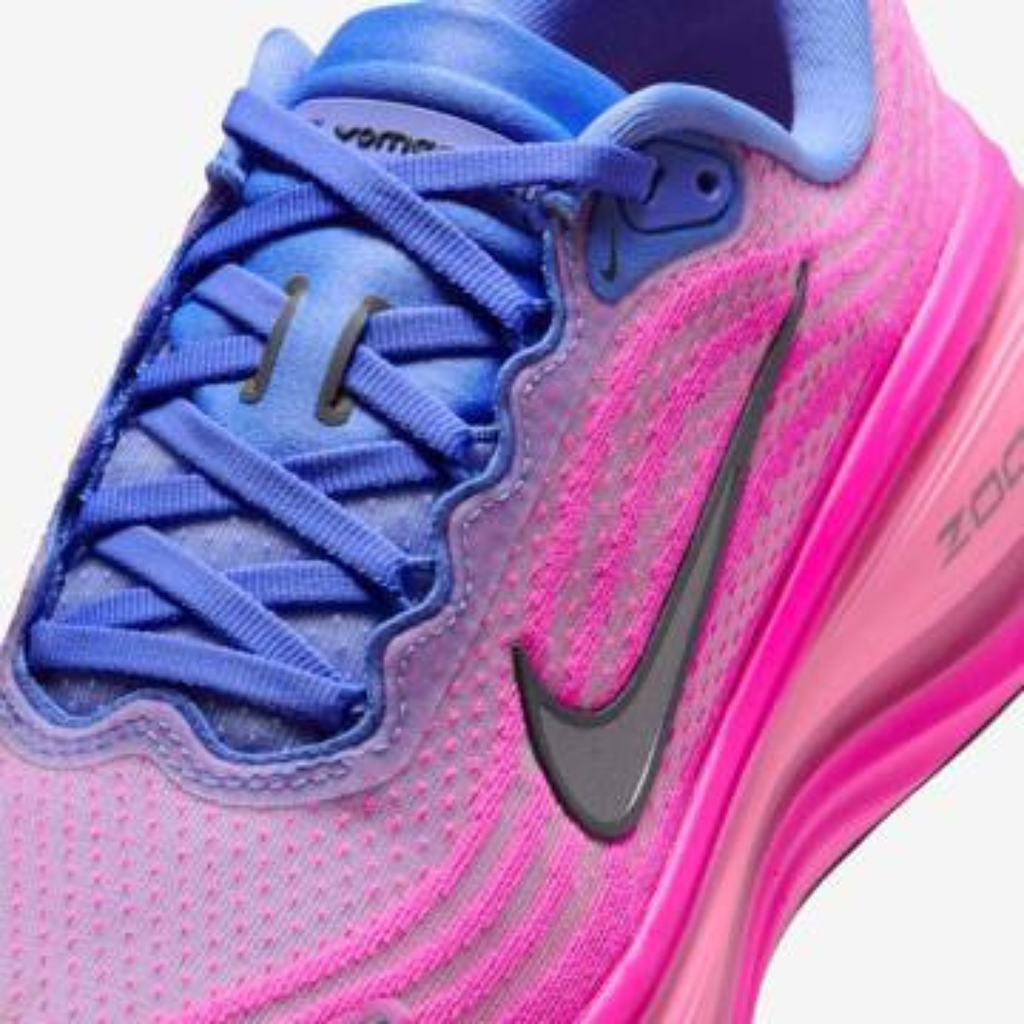 Nike Vomero Plus™ – Royal Pulse c/ Fire Pink