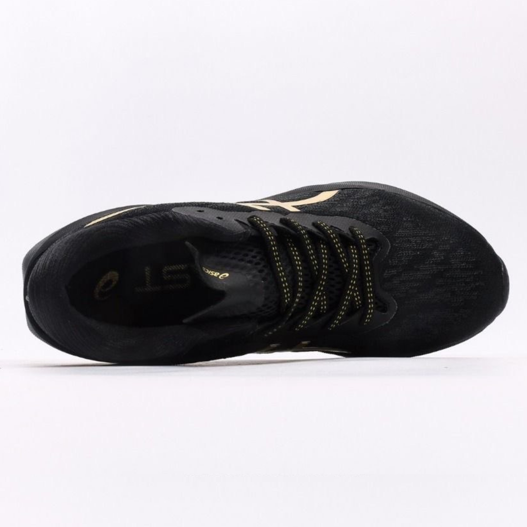 Asics Novablast 3™ – Noir/Doré