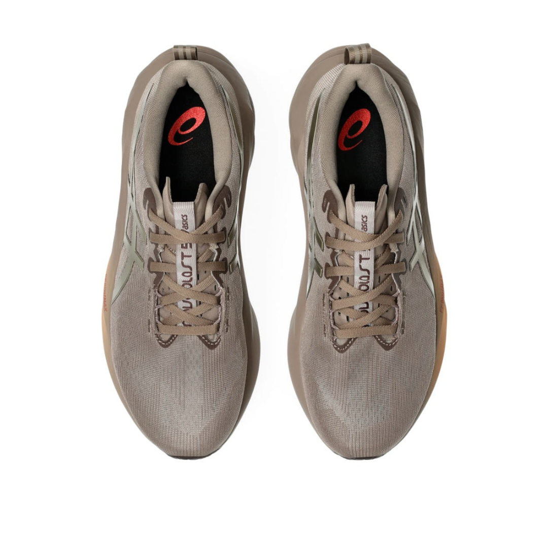 Asics Novablast 5 Luxe™ – Dor et Marron