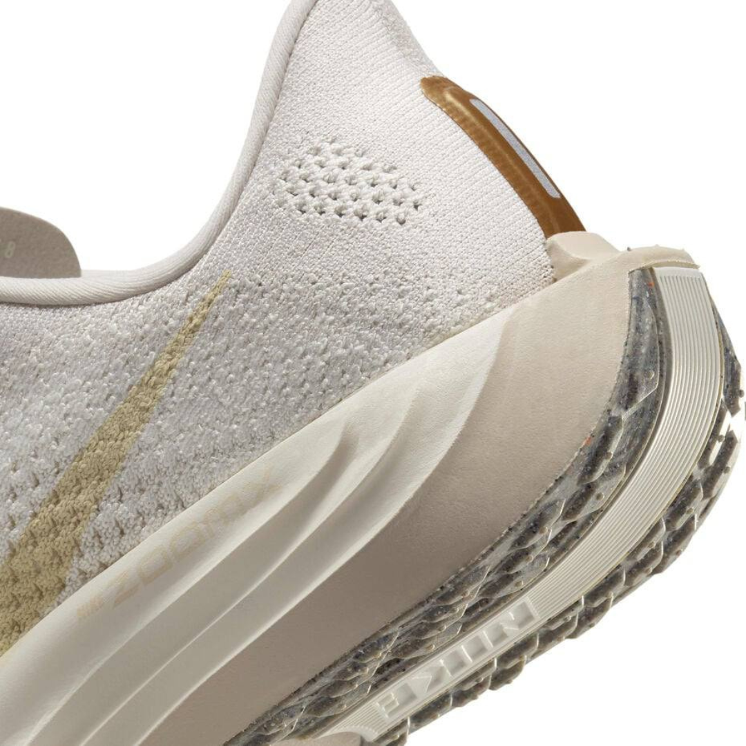 Nike Air Zoom Pegasus Plus™ – Marron Clair avec Beige