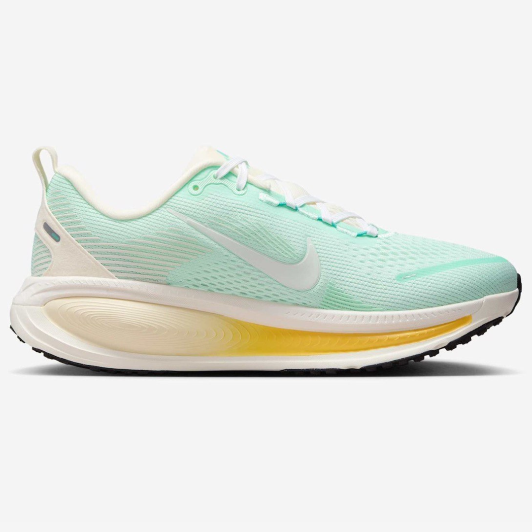 Nike Vomero 18™ – Flash Aqua avec Desert Sand