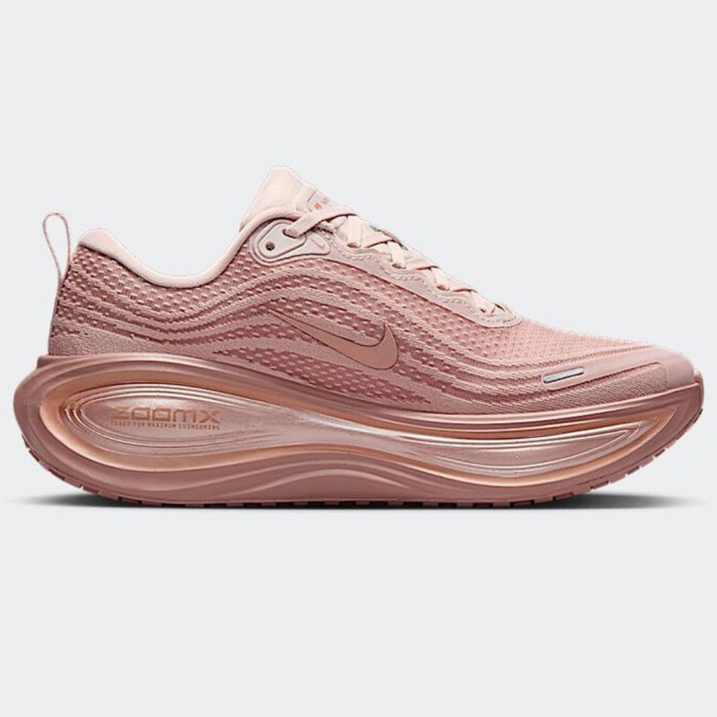 Nike Vomero Plus™ – Édition Rose Pulse