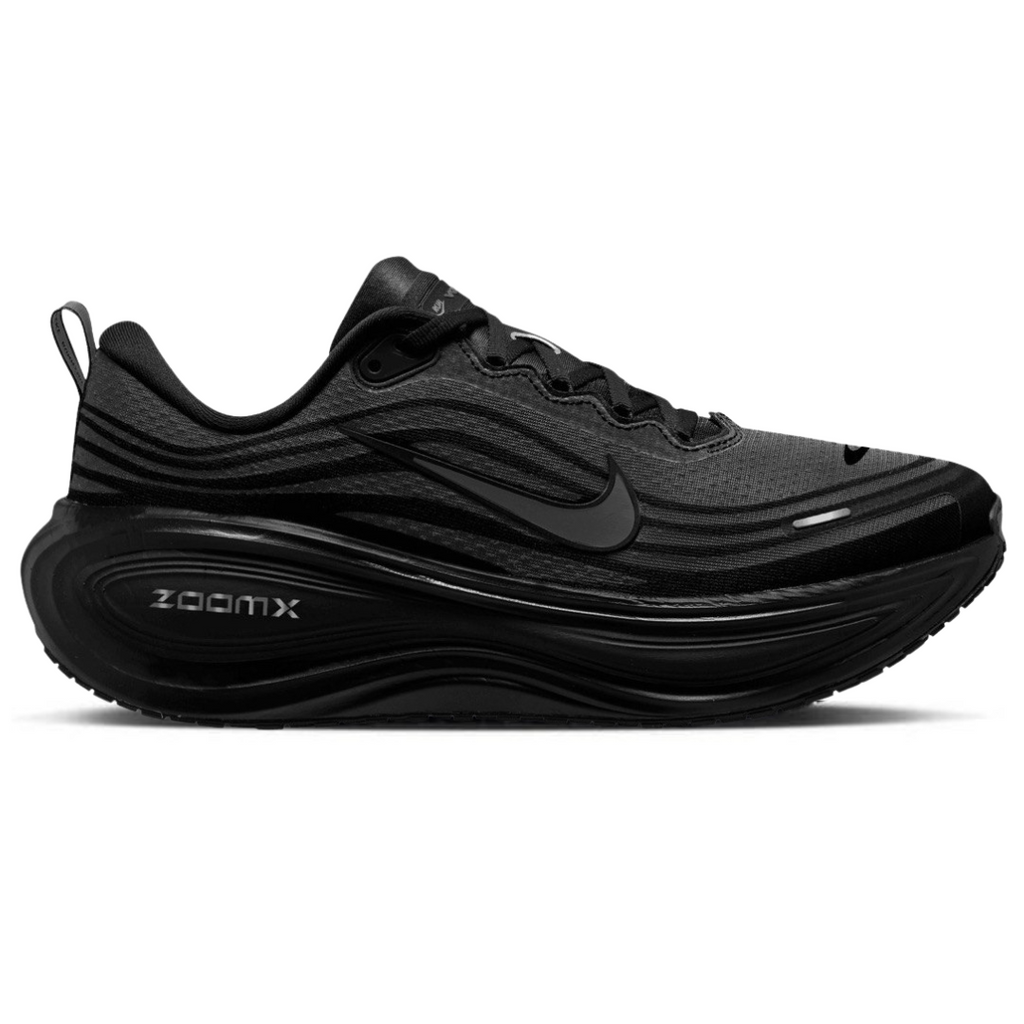 Nike Vomero Plus™ – Édition Triple Black