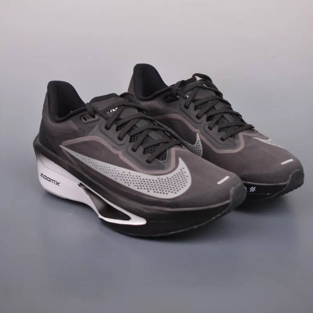 Nike Air Zoom Fly 6™ – Black Shadow avec White Cloud