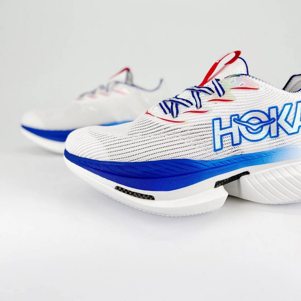 Hoka Cielo X1 Unisexe™ – Blanc Épuré avec Bleu Virtuel Vibrant

