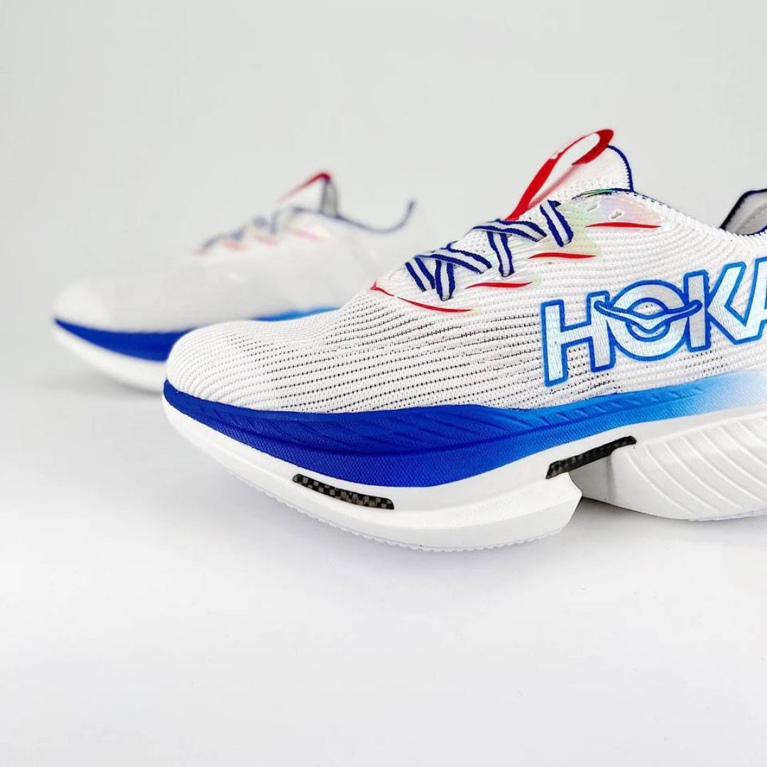 Hoka Cielo X1 Unisexe™ – Blanc Épuré avec Bleu Virtuel Vibrant
