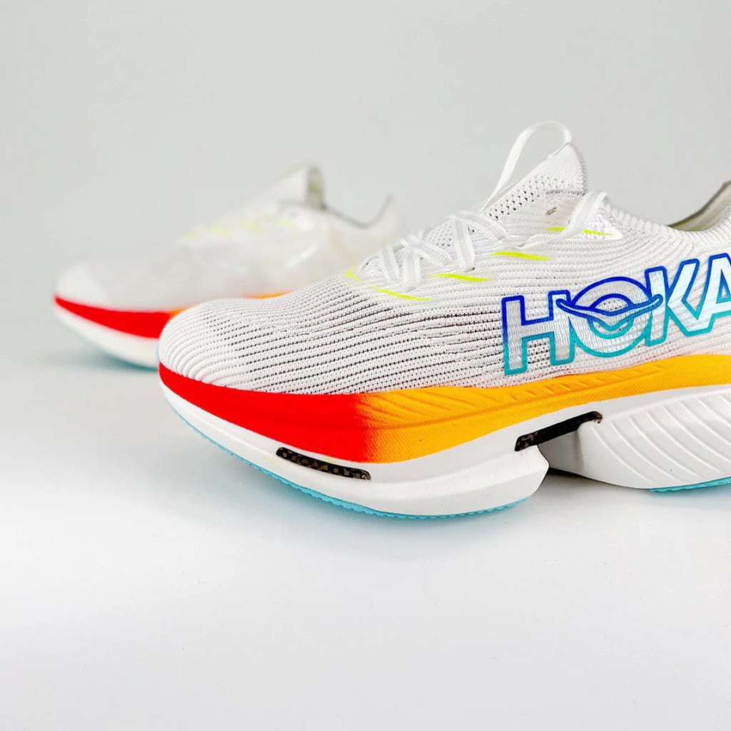 Hoka Cielo X1 Unisexe™ – Gel Givré/Cerise Vibrante