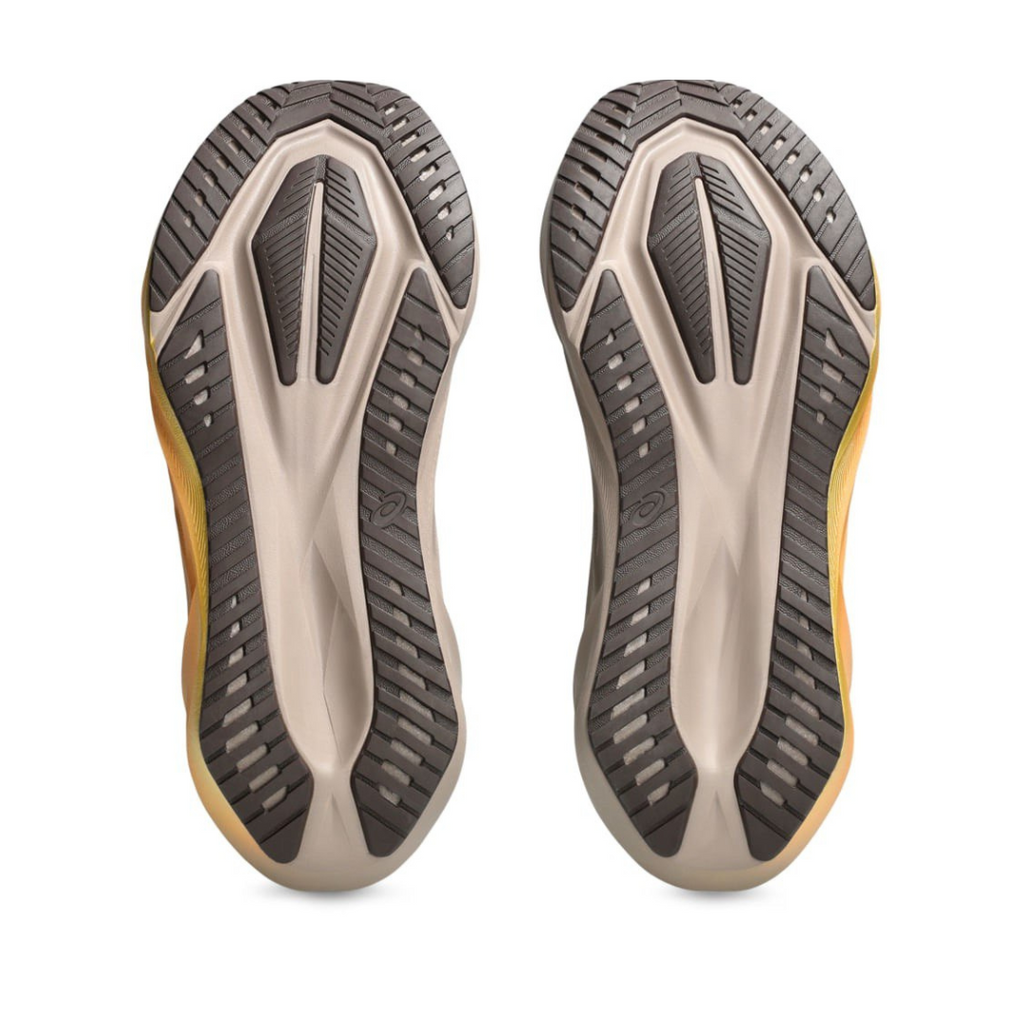 Asics Novablast 5 Luxe™ – Dor et Marron