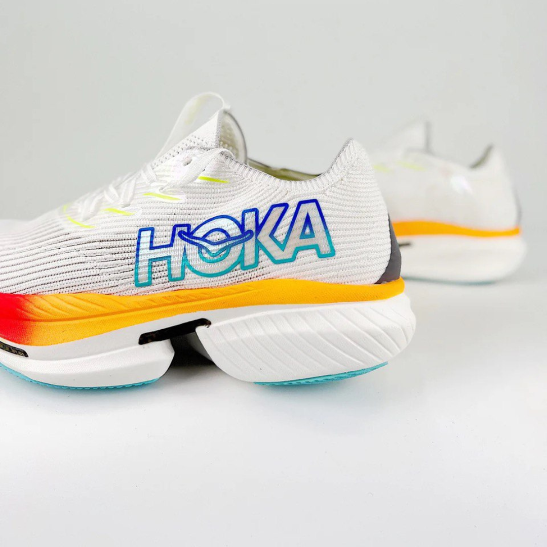 Hoka Cielo X1 Unisexe™ – Gel Givré/Cerise Vibrante