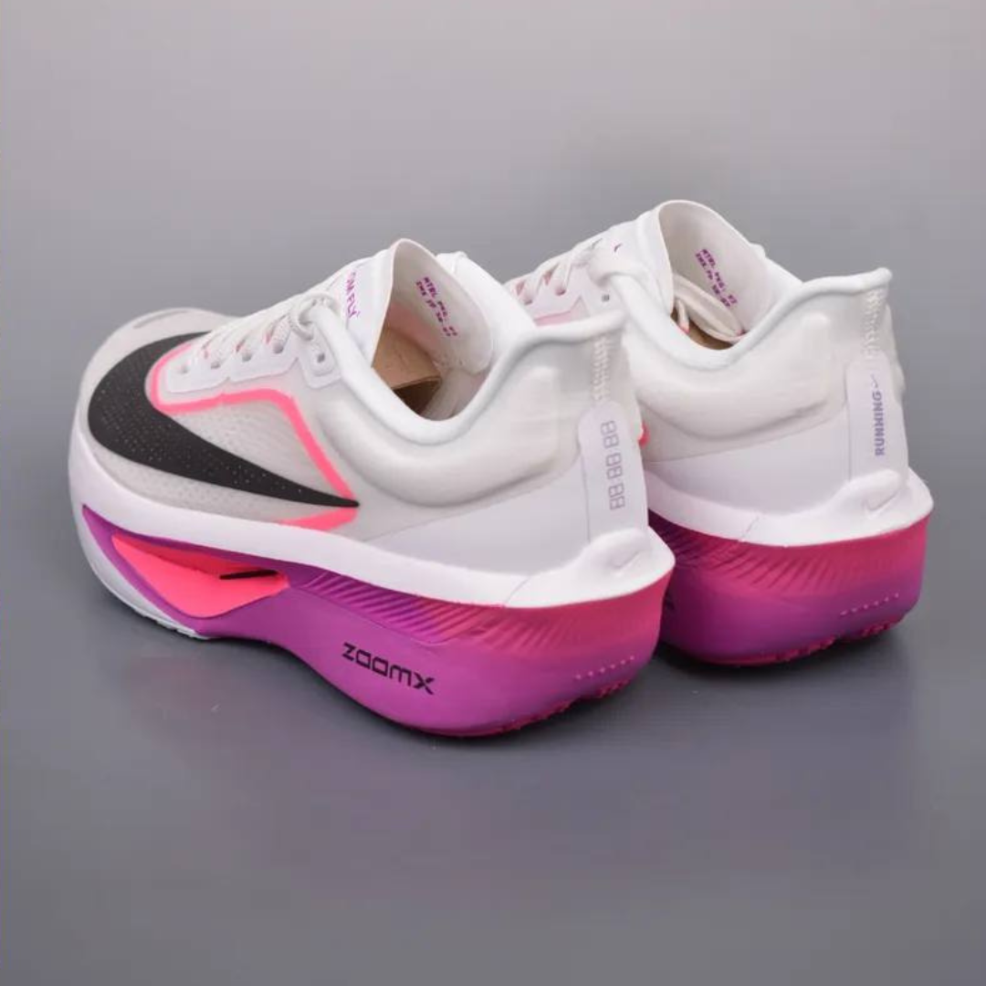 Nike Air Zoom Fly 6™ – Blanc Luminescent/Rose Vif