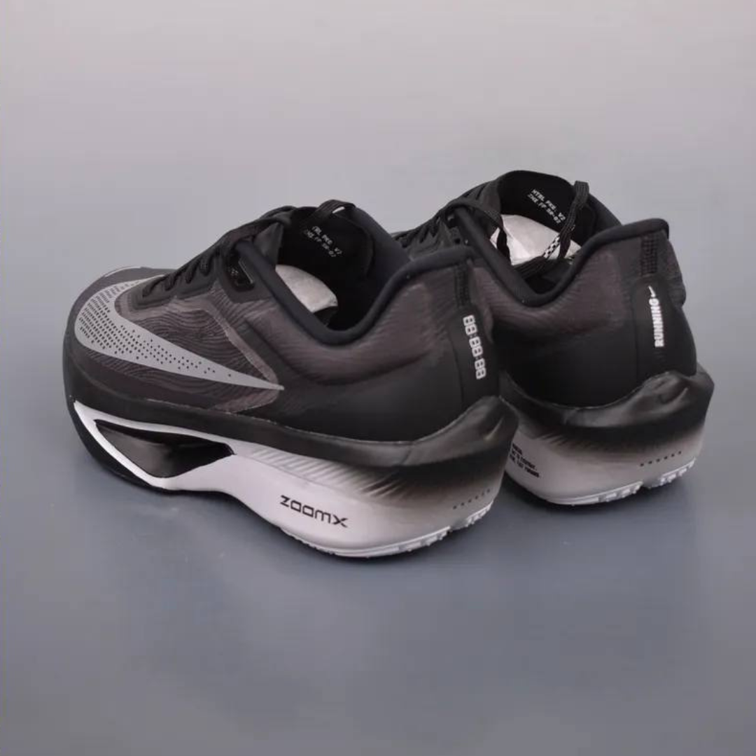 Nike Air Zoom Fly 6™ – Black Shadow avec White Cloud