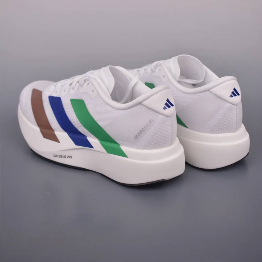Adidas Adizero EVO SL™ – Blanc avec Vert, Bleu et Marron