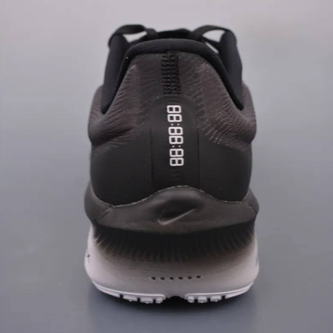 Nike Air Zoom Fly 6™ – Black Shadow avec White Cloud