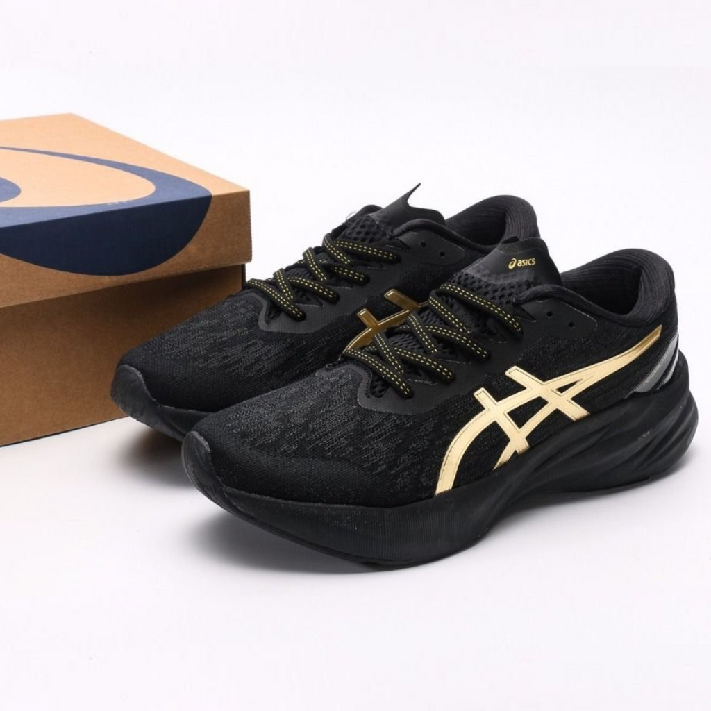 Asics Novablast 3™ – Noir/Doré