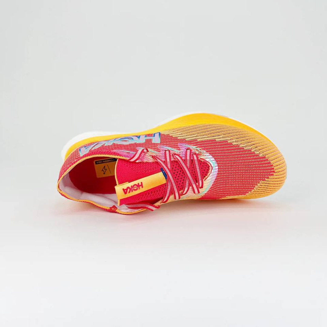 Hoka Cielo X1 Unisexe™ – Cerise Vibrante avec Éclat Solaire Radieux
