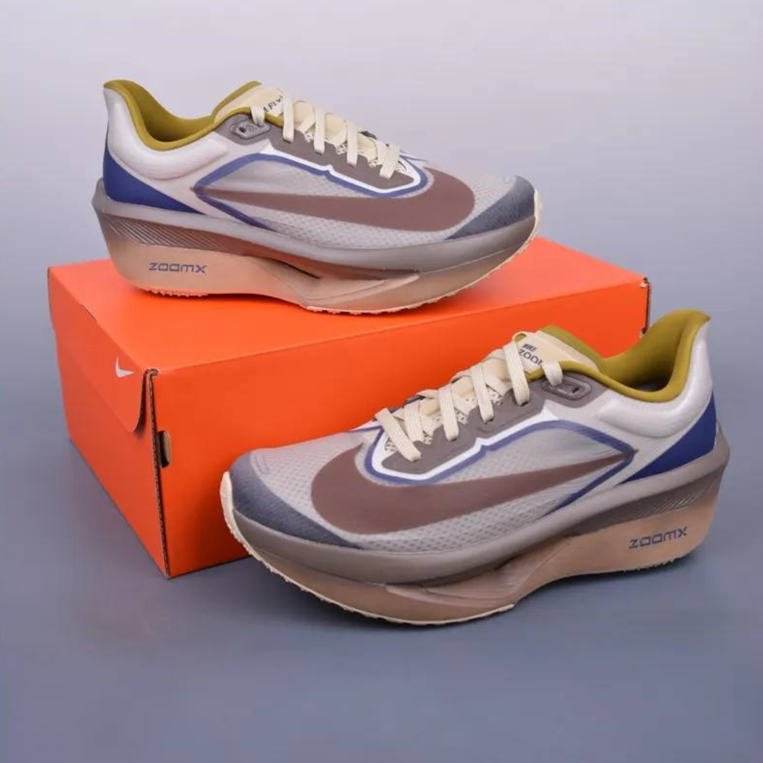 Nike Air Zoom Fly 6™ – Earth Brown avec Steel Grey
