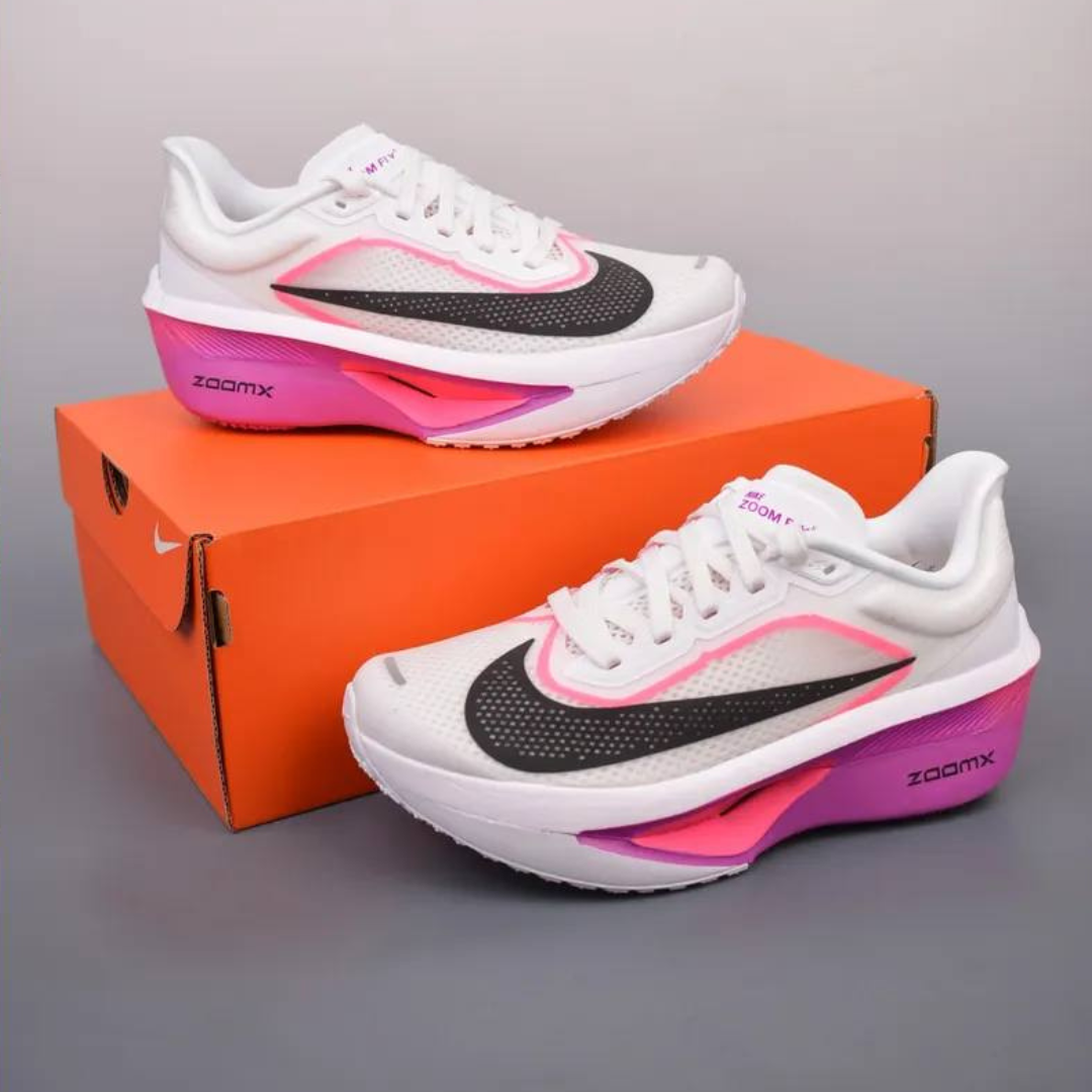 Nike Air Zoom Fly 6™ – Blanc Luminescent/Rose Vif