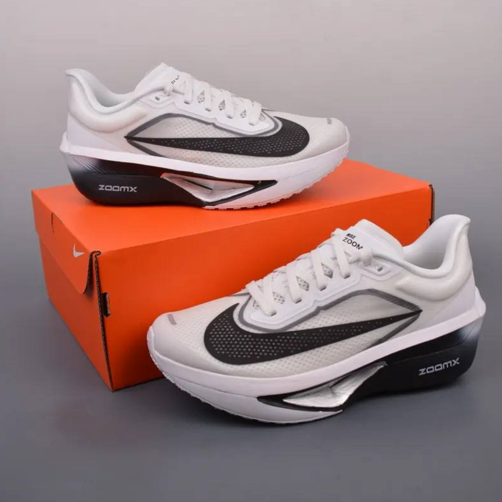 Nike Air Zoom Fly 6™ – Nuage Blanc avec Ombre Noire