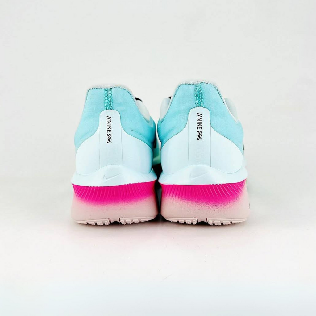 Nike Air Zoom Fly 6™ – Glacier Ice avec Green Strike et Black Shadow