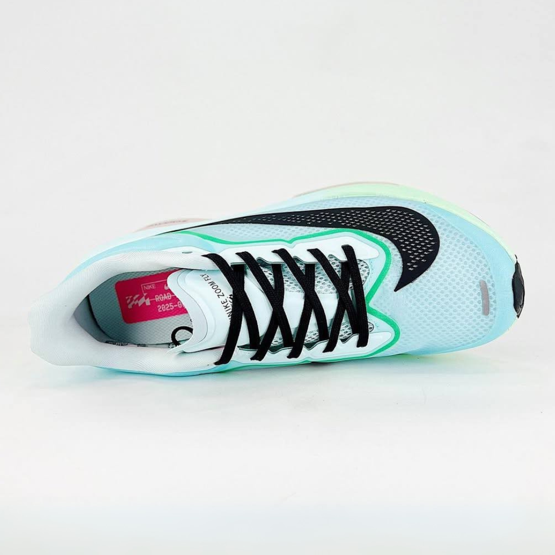 Nike Air Zoom Fly 6™ – Glacier Ice avec Green Strike et Black Shadow