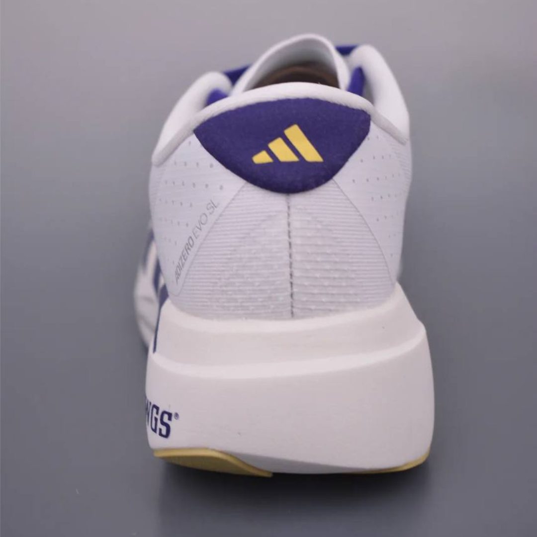 Adidas Adizero EVO SL™ – Blanc / Bleu / Beige