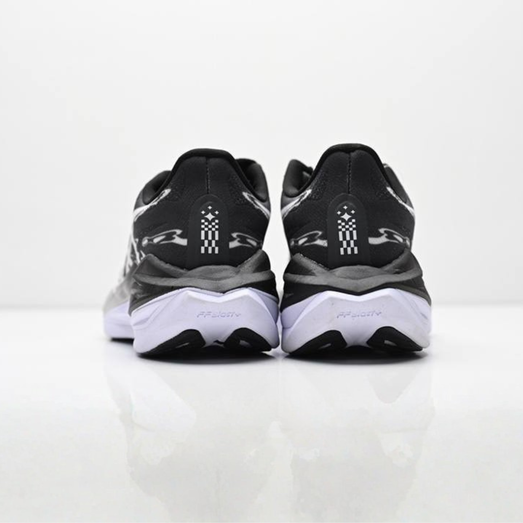 Asics Superblast 2 Unisexe™ – Noir avec Blanc et Gris