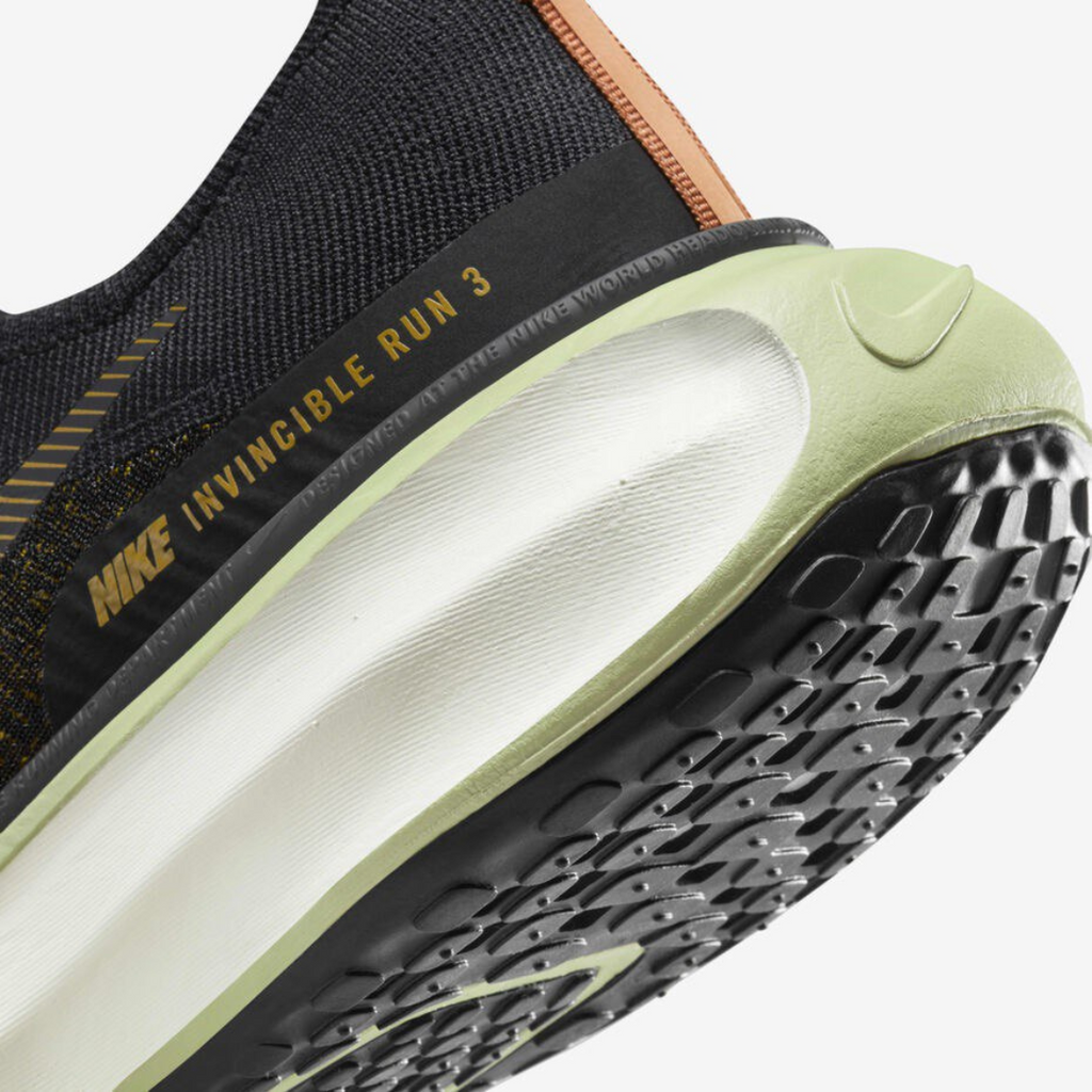 Nike ZoomX Invincible Run 3™ – Noir Ombré avec Bronze Lumineux