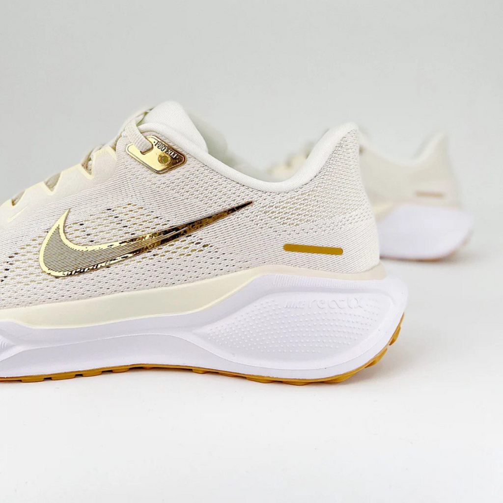 Nike Air Zoom Pegasus 41™ – Beige avec doré
