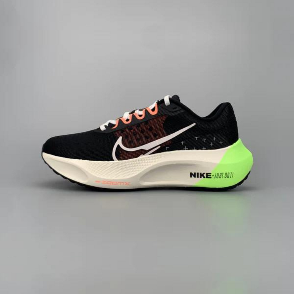 Nike Air Zoom Fly 5™ – Black Shadow et Green Strike