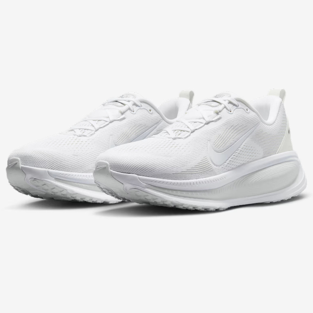 Nike Vomero 18™ – Édition Triple White