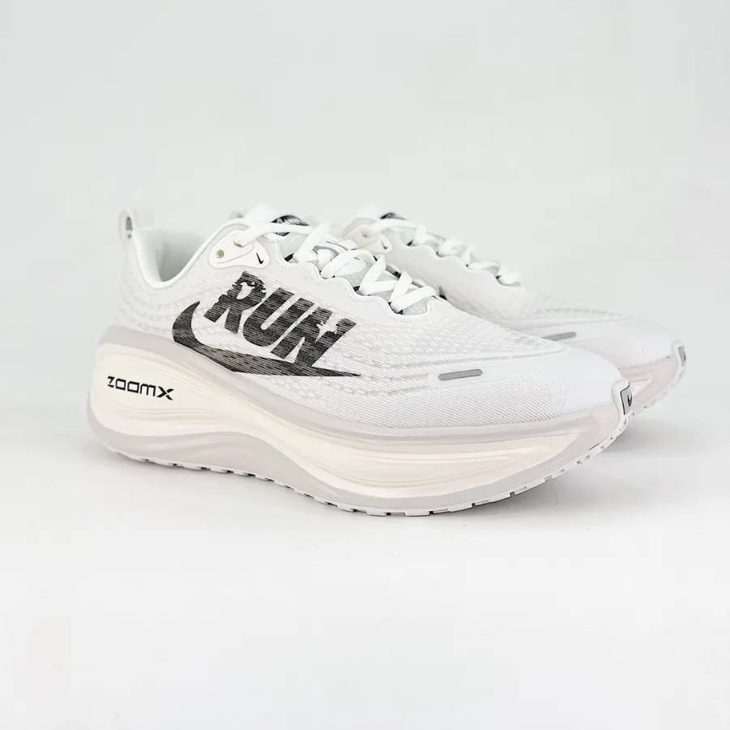 Nike Vomero Plus Run™ – White Cloud et Black Shadow