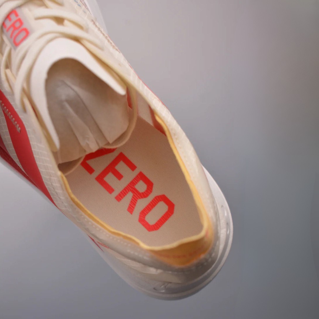 Adidas Adizero Adios Pro 4™ – Beige avec Rouge