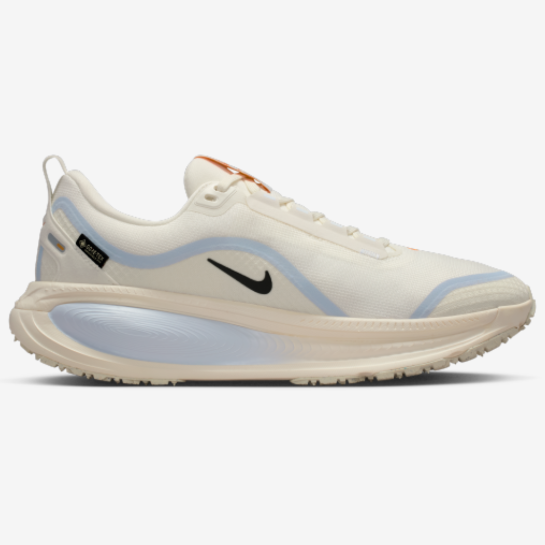 Nike Vomero 18™ – Sable du désert avec Gris acier