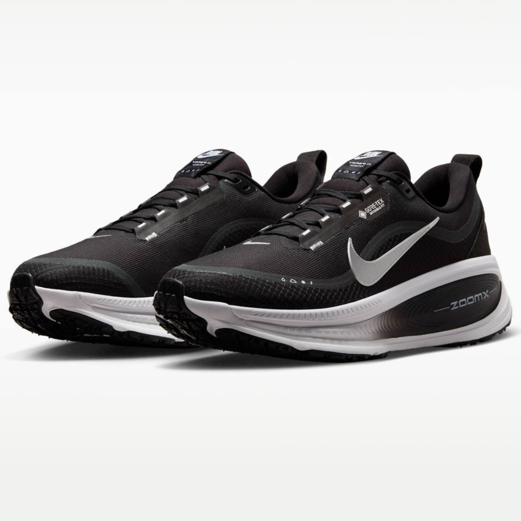 Nike Vomero 18™ – Black Shadow avec White Cloud