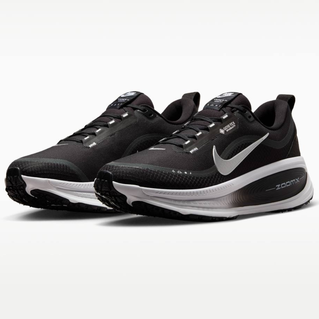 Nike Vomero 18™ – Black Shadow avec White Cloud