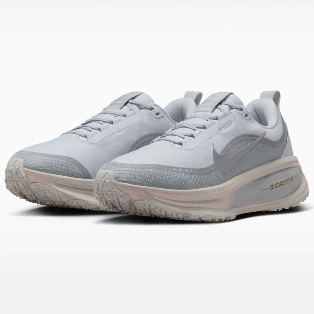 Nike Vomero 18™ – Édition Gris Métallisé