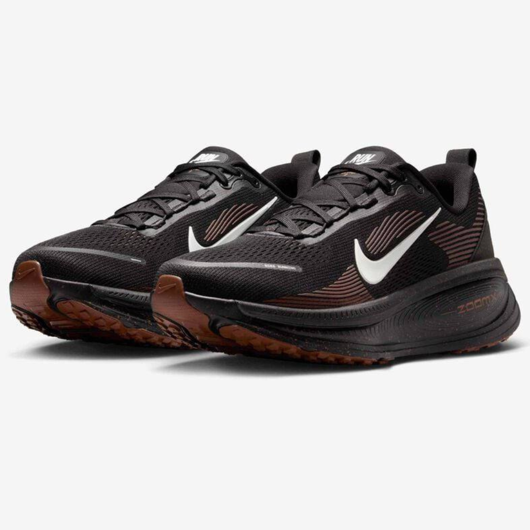 Nike Vomero 18™ – Noir Shadow avec Terre Marron
